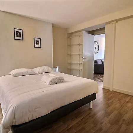 Apartment 4th - Street Rivoli - The Marais Paris
